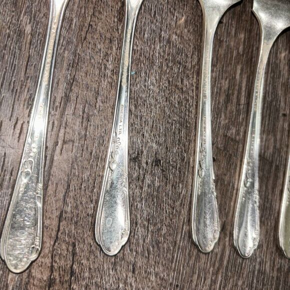 William A. Rogers A1 Plus Oneida LTD Forks Salad Dessert flatware Vintage Lot 10 - Picture 6 of 8